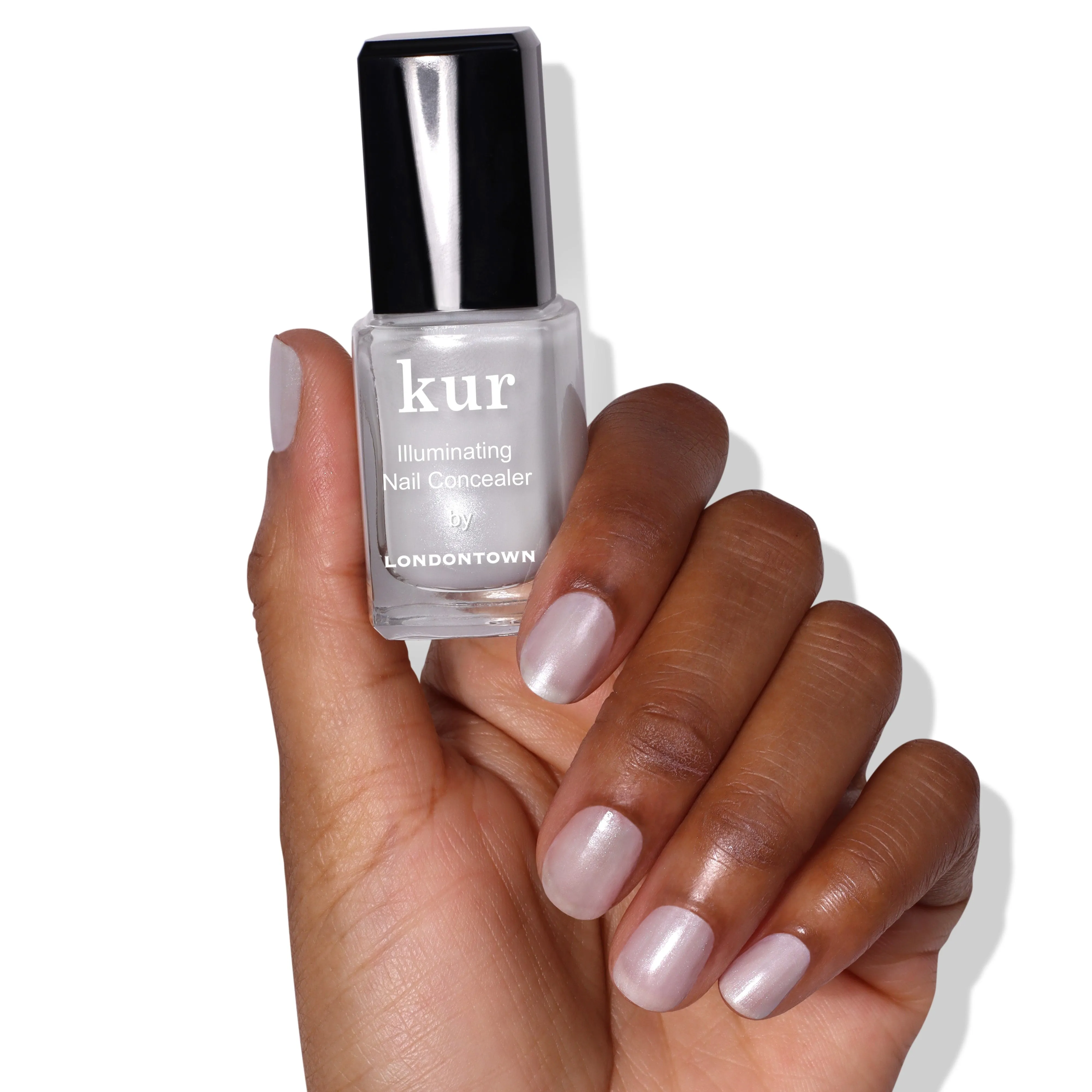 LONDONTOWN - Quartz Illuminating Nail Concealer