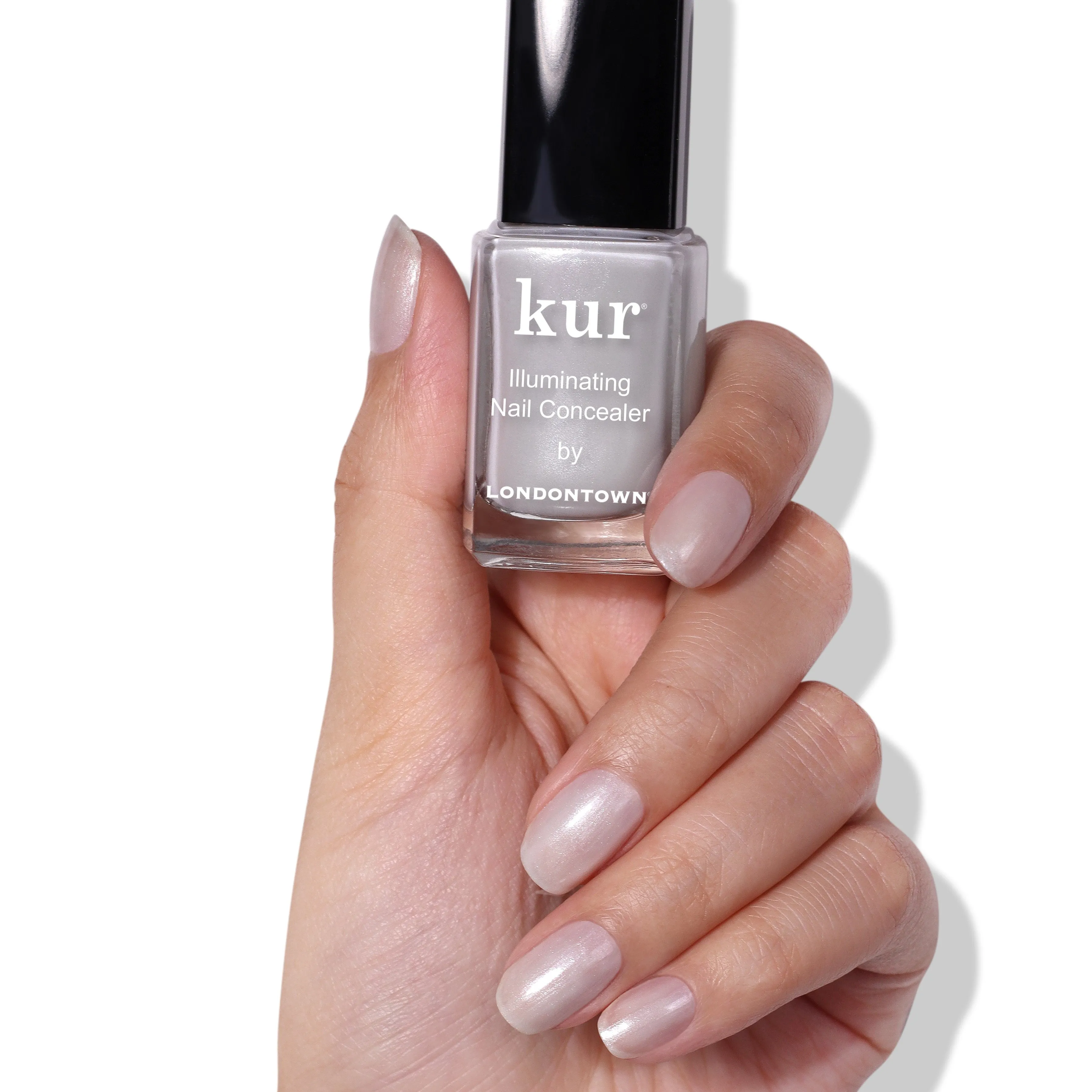 LONDONTOWN - Quartz Illuminating Nail Concealer