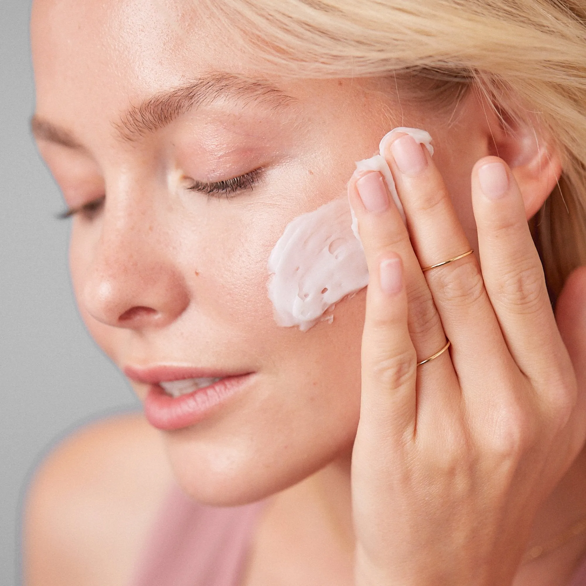Luminous Repair Sleeping Mask. | BOGO.