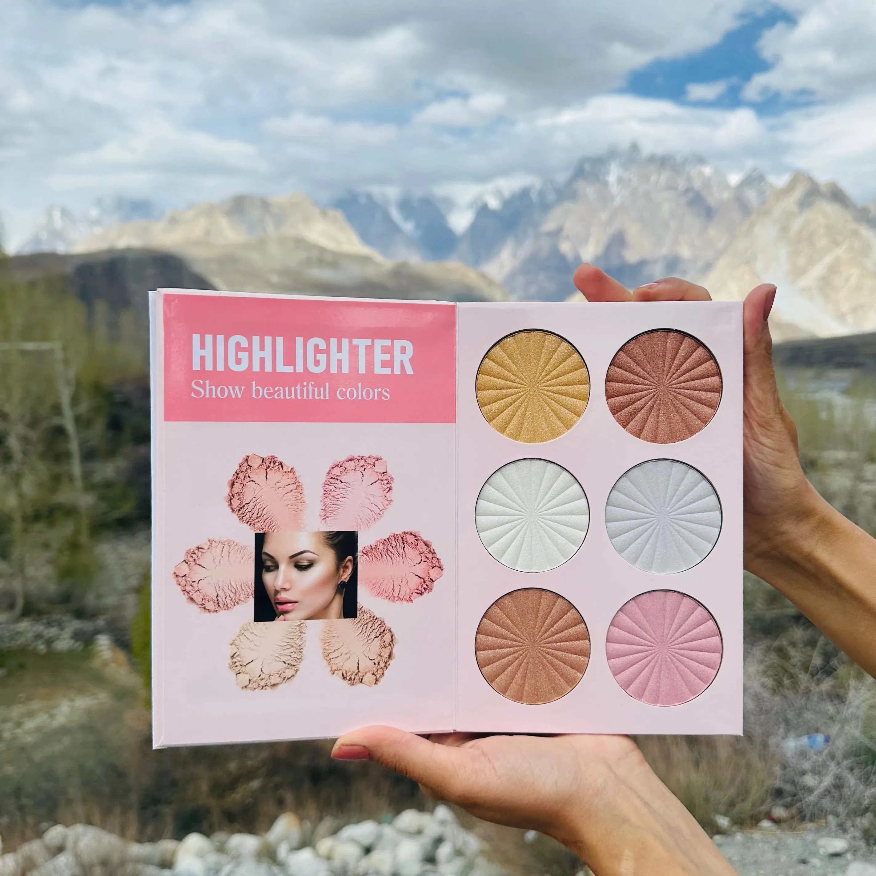 Mocallure - 4 Layers All-in-One White Makeup Book Palette