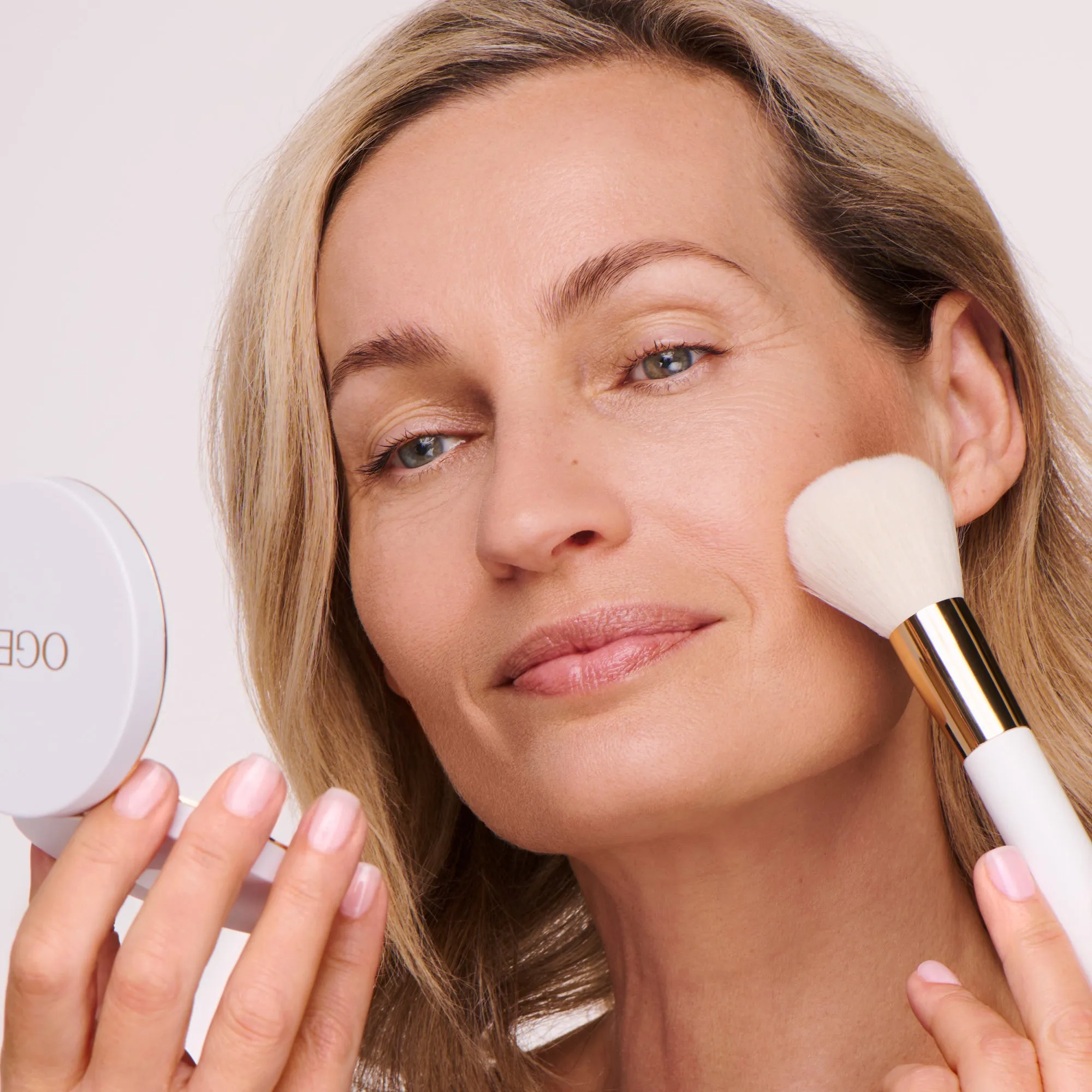 Sculpted Skin-Perfecting Powder