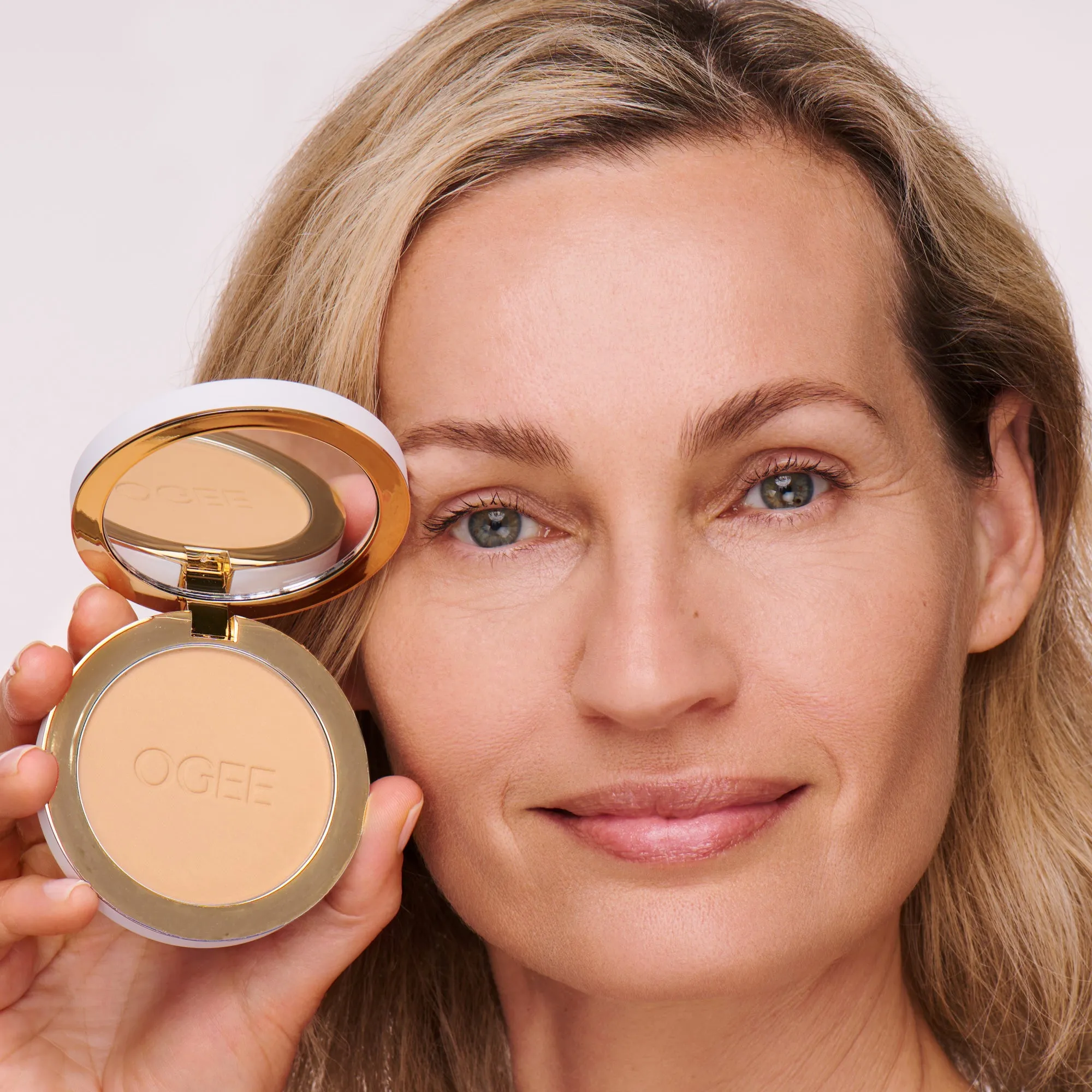 Sculpted Skin-Perfecting Powder