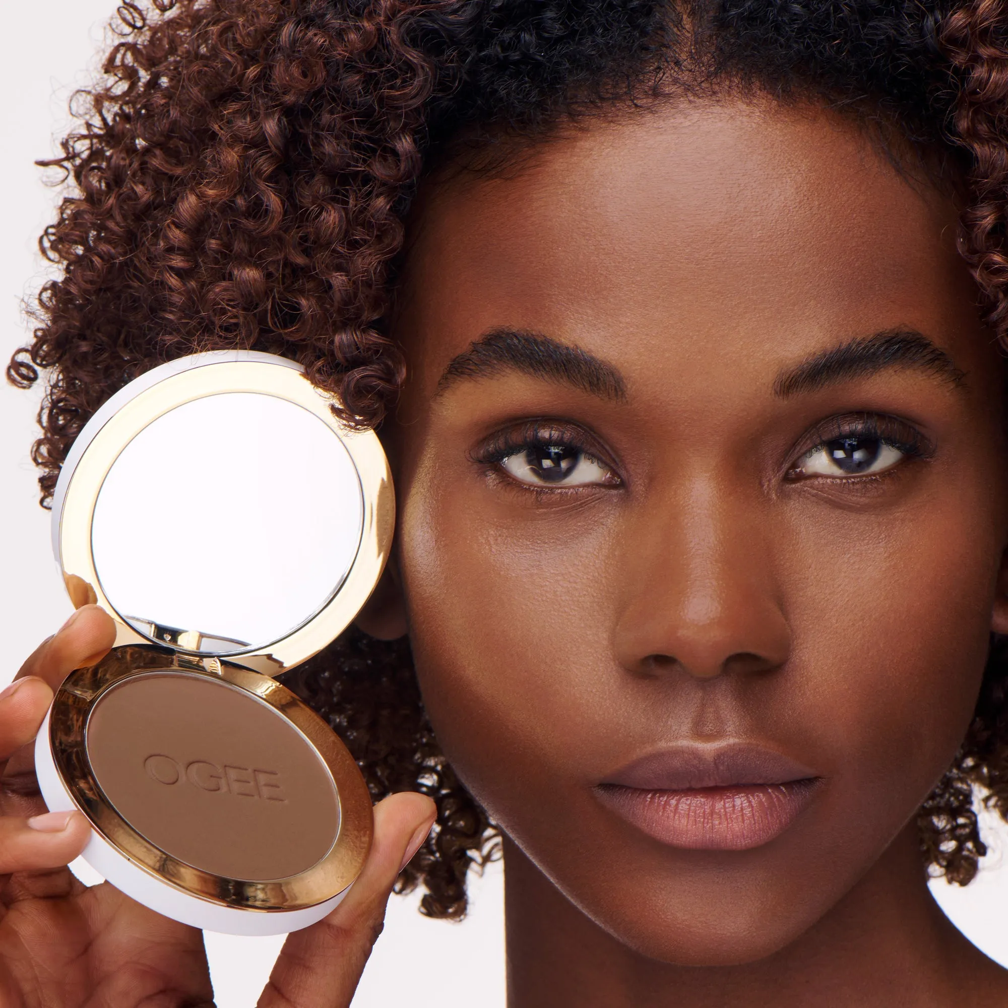 Sculpted Skin-Perfecting Powder